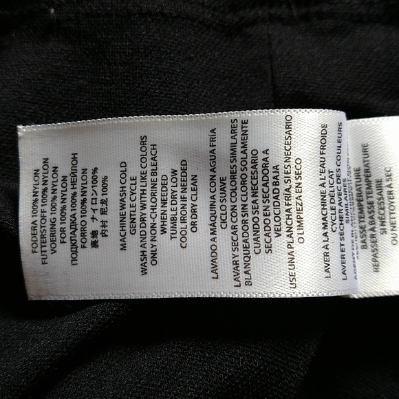 Michael Kors snakeskin print skirt Sz 4P - Picture 8 of 8